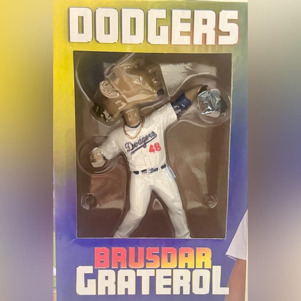 Brusdar Graterol Figurine - White